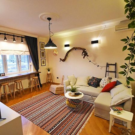 Appartamento Charming Flat With Soul Belgrado Esterno foto