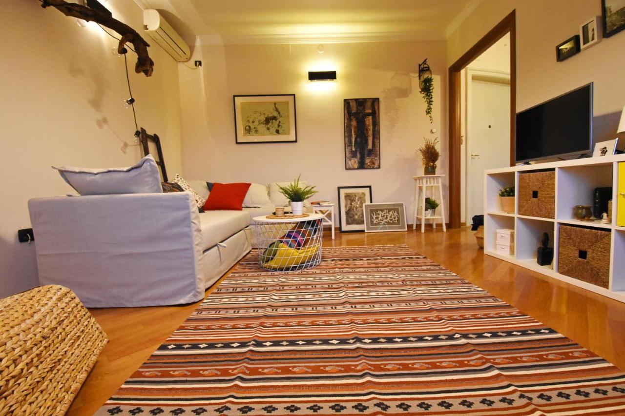 Appartamento Charming Flat With Soul Belgrado Esterno foto
